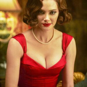 April Bowlby’s Stunning Journey: From Sitcom Darling to DC’s Unforgettable Icon