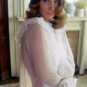 Anchor of Grace: How Nancy Cameron’s Voyage on ‘The Love Boat’ Defined a Television Era